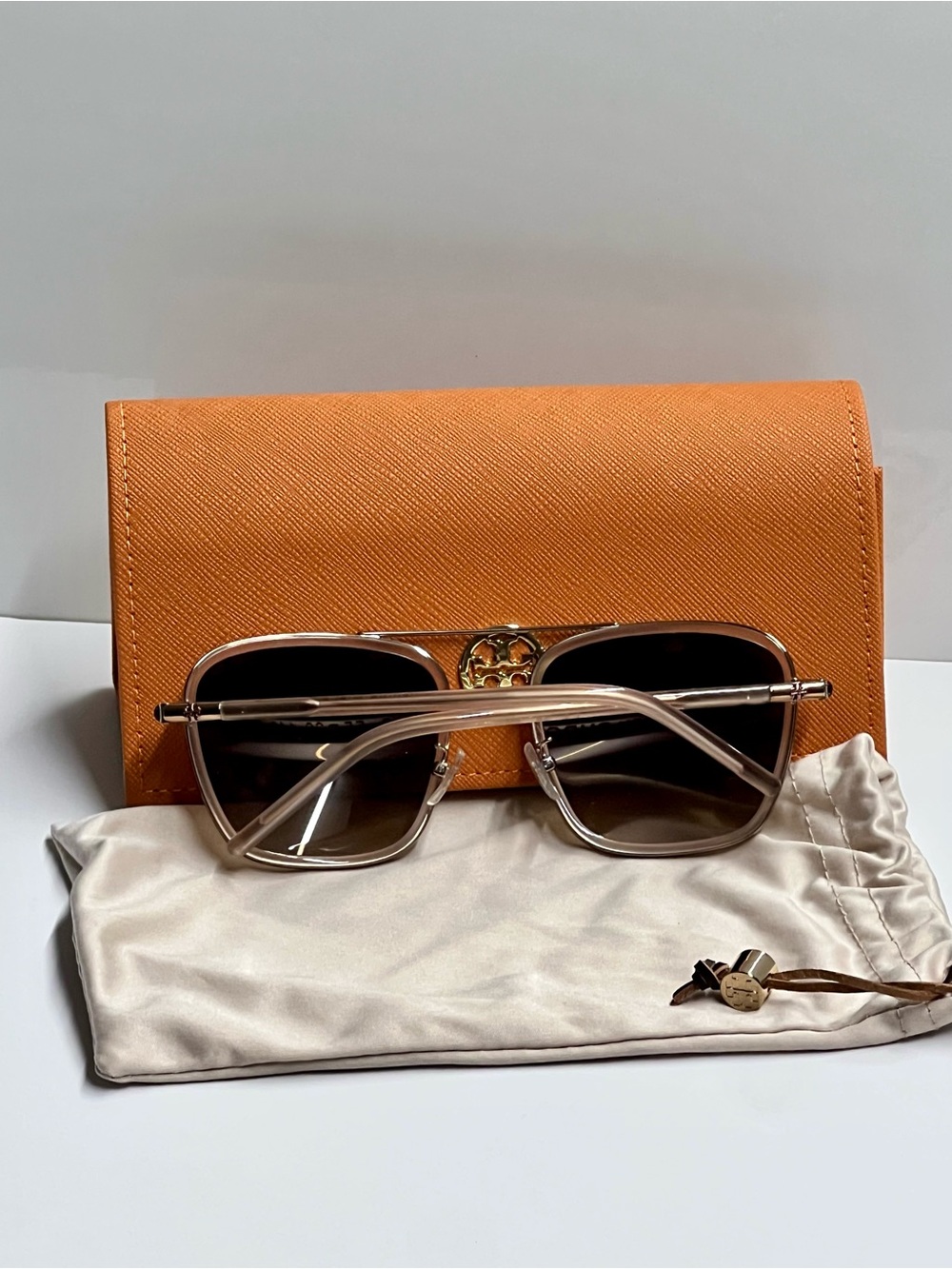 Tory Burch sunglasses - Picture 6 of 7